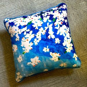 Vera Neumann for Anthropologie outdoor pillow.